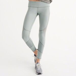 ✨HP✨Abercrombie & Fitch Legging with Mesh Panel✨